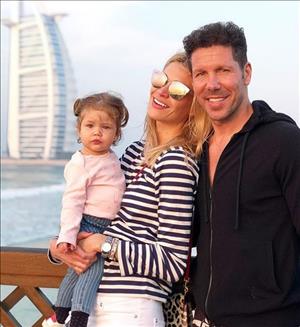 Bạn gái HLV Simeone: Chúng tôi không cần kết hôn