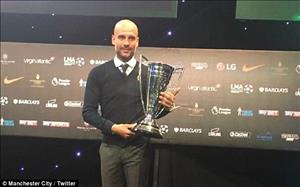 Pep Guardiola nhận cú đúp danh hiệu HLV xuất sắc nhất