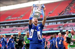 Hazard tỏa sáng trước M.U: Hãy phản thầy theo cách như thế!