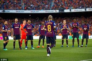 Iniesta chia tay Barca: Kỷ nguyên khép lại