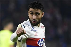 Được mở cửa mua lại Fekir, Liverpool phản ứng thế nào?