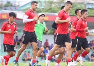 CLB TP Hồ Chí Minh có nguy cơ tan đàn xẻ nghé: Cuộc sống mà!