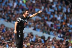 Huddersfield cầm hòa Man City: Kẻ thách thức định kiến