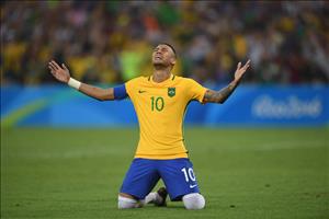 Casemiro: Neymar ở cùng đẳng cấp với Ronaldo và Messi