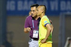 Messi xứ Thanh bồi hồi khi bị đội nhà thanh lý