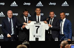 Juventus chiêu mộ Ronaldo: Khi cuộc sống buộc phải có kịch tính
