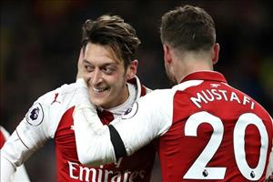 Đồng đội tuyển Đức thất vọng với quyết định của Ozil