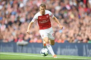 Emery giải quyết cơn khủng hoảng cánh trái Arsenal như thế nào?