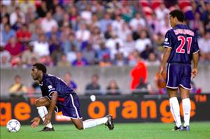 Ronaldinho, Jay-Jay Okocha và những ngày ma thuật phủ đầy sân Công viên các hoàng tử
