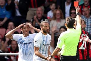 Hành động ngu ngốc, bom tấn 50 triệu bảng bị thầy chửi sấp mặt