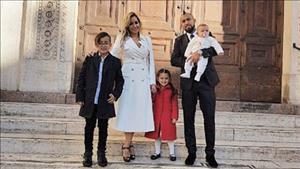 Tân binh Barca sắp chia tay vợ