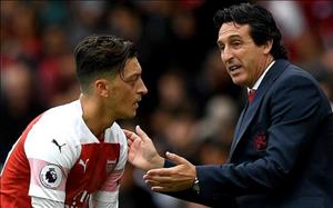 Chẳng có gì lạ khi Ozil ngồi dự bị trước Bournemouth