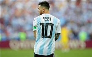 Chiếc áo số 10 của Argentina được treo vì Messi