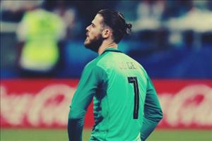 Hai bản thể David De Gea ở Manchester United và Đội tuyển Tây Ban Nha