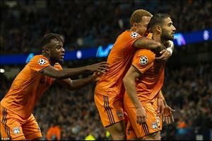 Man City 1-2 Lyon: Etihad rung chuyển