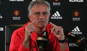 Mourinho chơi đẹp với Chelsea, yêu cầu không sa thải trợ lý gây chuyện