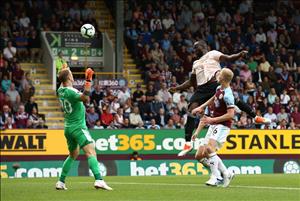 Những thống kê đáng nhớ sau trận Burnley 0-2 M.U