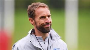 Southgate lý giải việc “cấm cửa” Young và Hart lên ĐT Anh