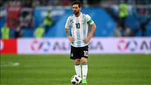 Messi khóc như một đứa trẻ sau thất bại