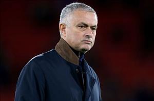 Nước Pháp chia ngả vì bến đỗ gây sốc của Mourinho