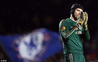 Chelsea muốn ký hợp đồng với Petr Cech