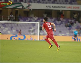 Báo Hàn Quốc hết lời khen tiền vệ Quang Hải