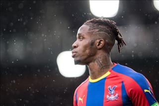 Liverpool cần cảnh giác với Wilfried Zaha và Andros Townsend