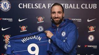 Higuain tiết lộ người thuyết phục anh tới Chelsea