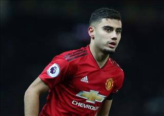 HLV Solskjaer lên tiếng về tương lai Pereira