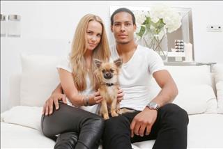 Vợ Van Dijk - Nàng WAGs im ắng nhất thế giới