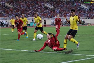 Hậu vệ Malaysia sáng nhất MXH sau biểu cảm hài hước