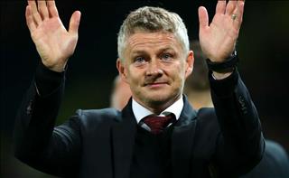 Trước đối đầu, HLV Bournemouth tâng bốc Solskjaer lên mây