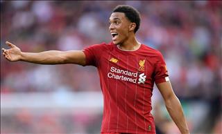 Alexander-Arnold bị Liverpool cấm cản dâng cao đá tiền vệ