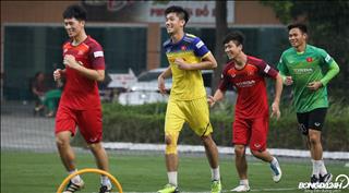 ẢNH: ĐT Việt Nam có thêm thương binh, thầy Park càng thêm lo