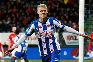 Ngay trên đất khách, Heerenveen của Văn Hậu đè bẹp đội vừa cầm hoà MU