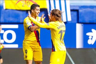 Barca thắng dễ Eibar: Messi nên quên Neymar thì hơn!