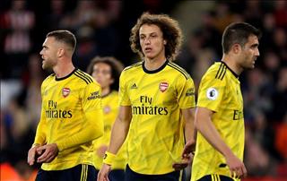 Arsenal vẫn phập phù: Emery nào khác gì Wenger?