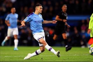 Cựu sao MU so sánh Phil Foden với Paul Scholes