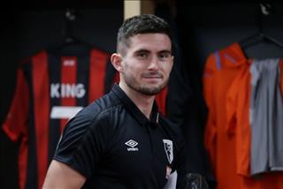 Sao Bournemouth báo tin buồn cho Chelsea và Liverpool