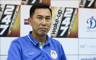 HLV Hứa Hiền Vinh nói gì sau hành động phi thể thao với trò cũ?