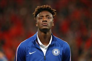 Chelsea quyết định tương lai tiền đạo Abraham