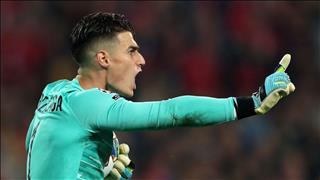 Thủ môn Kepa nhận lời khen từ tiến bối ở Chelsea