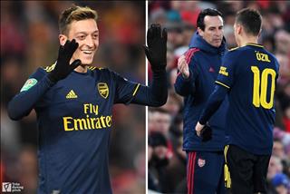 VIDEO: Unai Emery phát biểu về Ozil khiến NHM tức điên