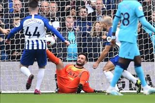 Thủ môn - nghề nguy hiểm với những chấn thương kinh hoàng: Hugo Lloris vẫn còn may chán!