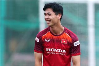 VIDEO: Công Phượng “tung cánh” trong buổi tập đầu tiên từ khi về Việt Nam