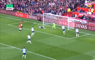 Rashford bỏ lỡ khó tin, Daniel James phản ứng thế nào?