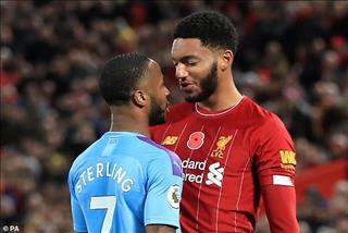 Sterling thanh minh vụ va chạm với đồng đội trên tuyển Anh