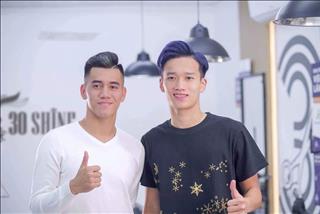 Video: Tiến Linh rủ Hoàng Đức đi đảo lại ngói sau siêu phẩm để đời