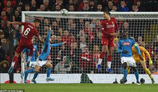 Hút chết trước Napoli, thầy trò Liverpool âu lo về nguy cơ sớm băng hà