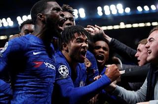 Dư âm Chelsea 4-4 Ajax: Sự hỗn loạn… đáng yêu